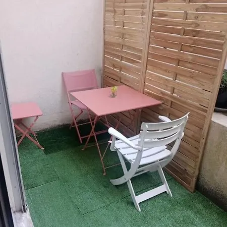 Apartment Cosy Avec Terrasse Face Au Parc Des Expositions