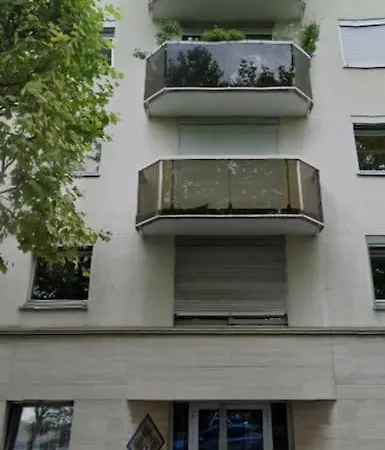 Apartman Cosy Avec Terrasse Face Au Parc Des Expositions Vanves